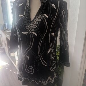 Lauren Michelle Black Embroidered Tunic Top London Milon New York Paris